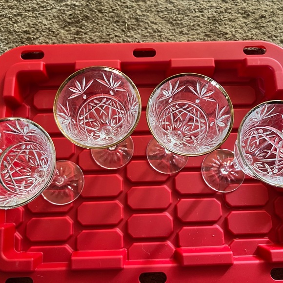 Cristal D'Arques/Durand Traditions Gold Trim Wine Glasses. Set of 4. - Picture 2 of 8